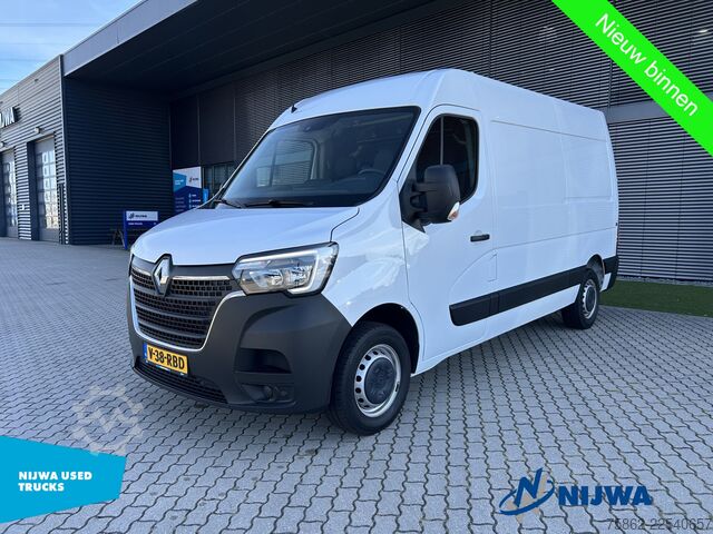 รถสเตชั่นแวกอนหลังคาสูง Renault Master T33 135 L2H2 Navigatie + Trekhaak