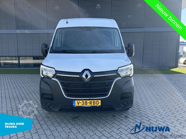 รถสเตชั่นแวกอนหลังคาสูง Renault Master T33 135 L2H2 Navigatie + Trekhaak