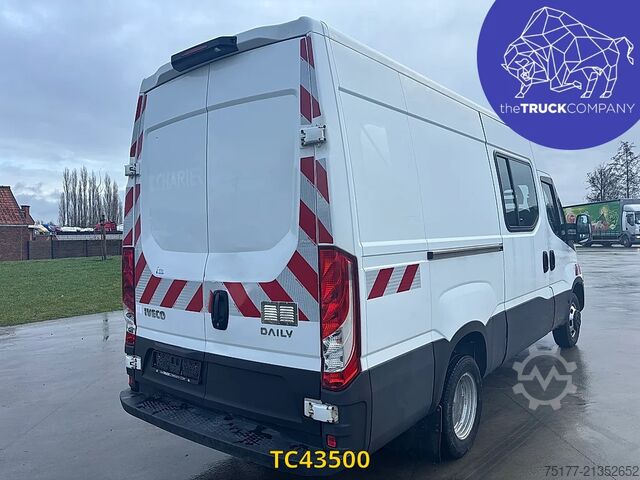 κλειστό βαν Iveco Daily 35C15V12 Double cab 7 places