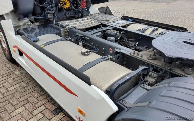Padrão-SZM Renault T T 520 HIGH SLEEPER 4x2 EURO 6 - 33-BPH-4