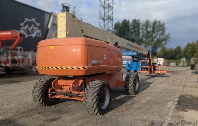 Teleskopická plošina JLG 860 SJ