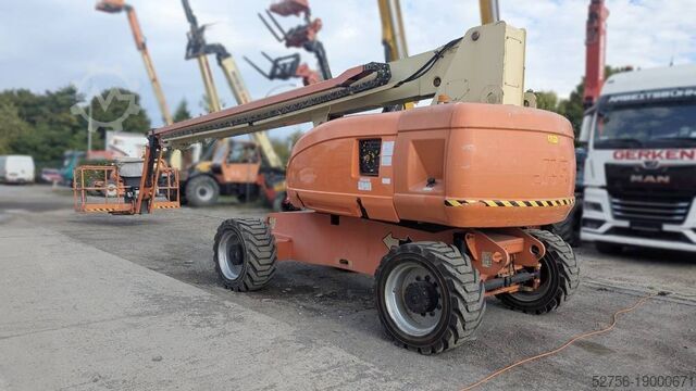Teleskopická plošina JLG 860 SJ
