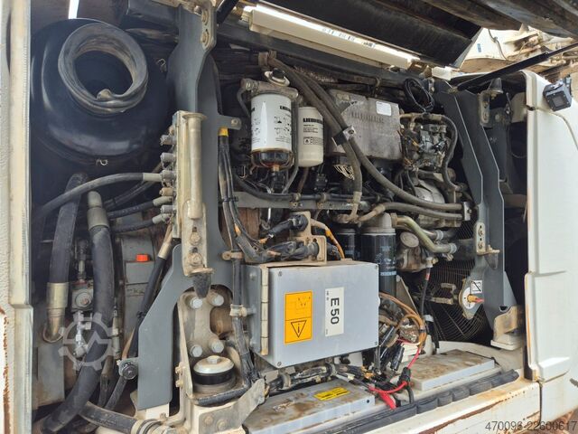 Гасеничен багер LIEBHERR Liebherr R924 Compact Litronic*Top Zustand*Klima