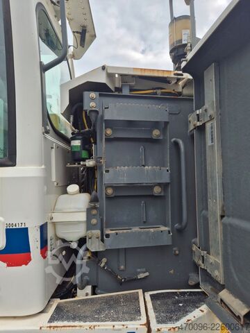 Гасеничен багер LIEBHERR Liebherr R924 Compact Litronic*Top Zustand*Klima