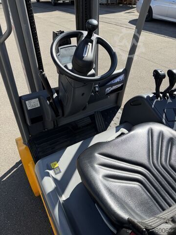  Jungheinrich EFG115 4.5m/ 2021y/ 828h