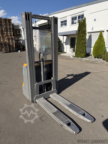 Palletstapelaars Jungheinrich EJC 110 4.3m/ 691h/ 2020y