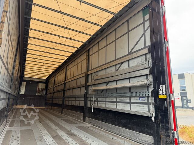 Semirremolque  Göbel Rollerbett Mega AIRCARGO Hyrdraul. Hubdach