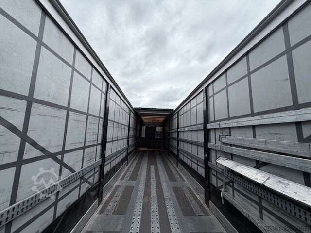 Semirremolque  Göbel Rollerbett Mega AIRCARGO Hyrdraul. Hubdach