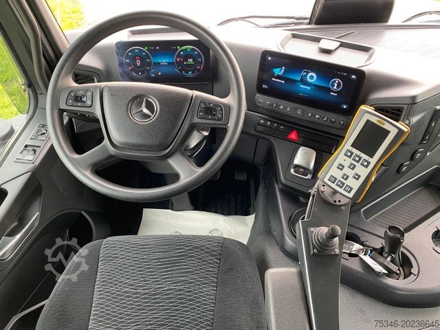 Other MERCEDES-BENZ 2235 Arocs 4x4 Kipper Winterdienst /nur 20 tkm