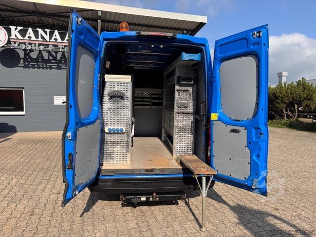 Furgoneta de caja alta IVECO Daily Kasten 50 C 170 Werkstattwagen SORTIMO