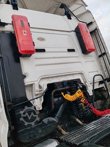 Стандартний тягач MAN TGX 18.440