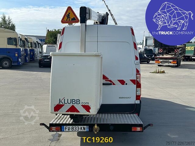 ยก Renault Master