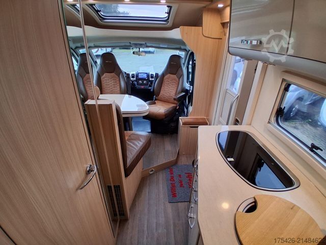 Halvintegrerad husbil BÜRSTNER Nexxo T 690G IC-Line *ohne Hubbett*