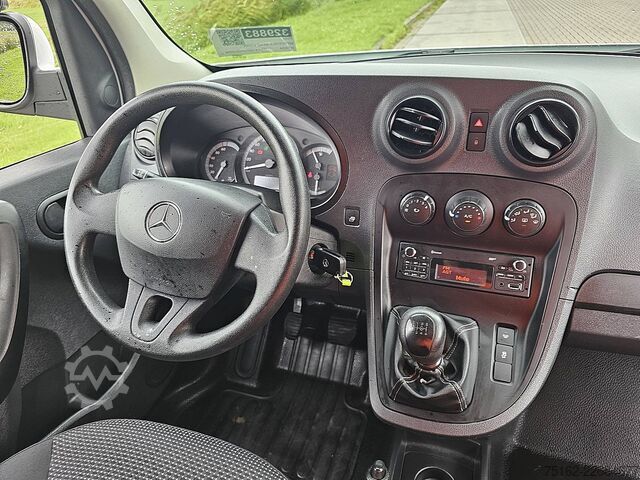 Camioneta familiar de techo alto MERCEDES-BENZ CITAN 112 benzine ac