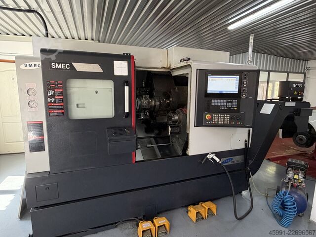 Torno CNC SMEC SL2000SY