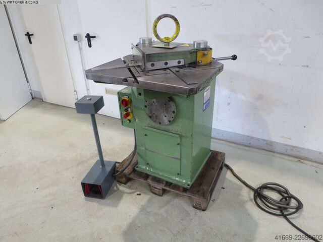Mesin pengetukan BOSCHERT LB 12 K4