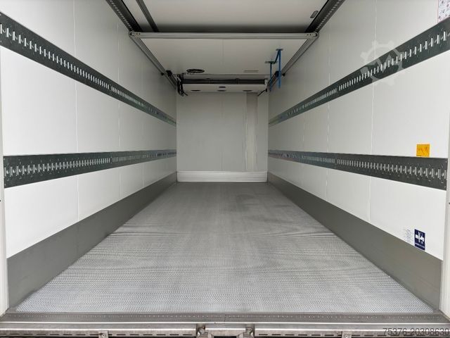Kylbil MERCEDES-BENZ Actros 1833 Schmitz Kühlkoffer Carrier 1100U