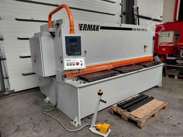 Máy cắt guillotine thuỷ lực Ermak CNC HVR 3106