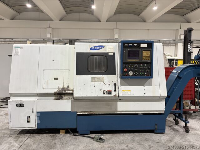 Centro de torneamento e fresagem CNC Samsung PL - 25