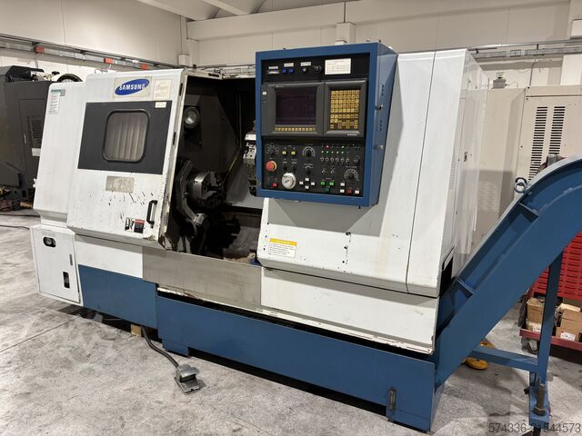 Centro de torneamento e fresagem CNC Samsung PL - 25