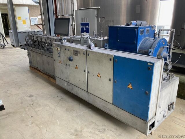 Extruder med dubbla skruvar KraussMaffei ZE 52-48D