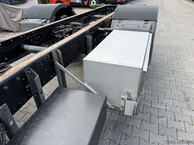 LKW-Fahrgestell MAN TGS 18.440 4X4H