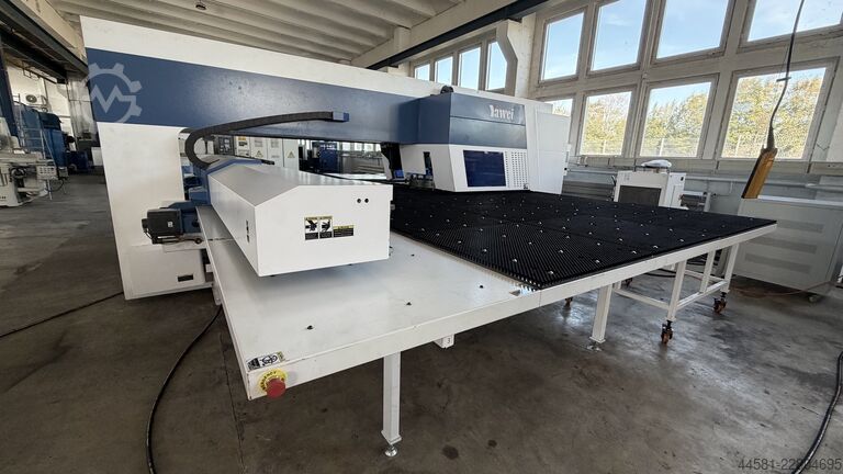 Laser-Stanz Kombimaschine YAWEI HPML30510