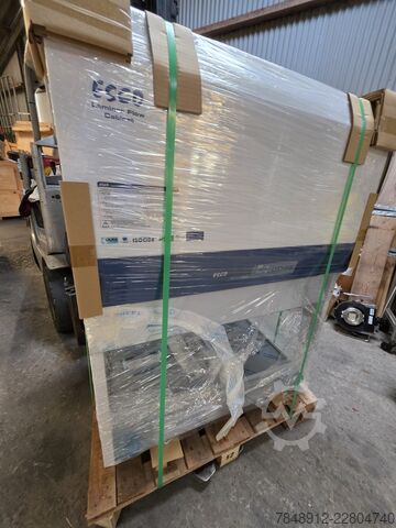 Laminar Flow Cabinet ESCO Airstream Gen 3 LVG-3AG-F8