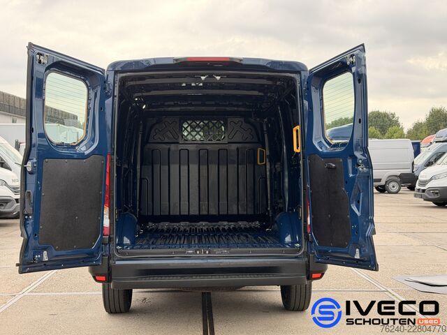 Iveco Daily 35S16V 2.3L 160KS | L2H2 W3520 | Ručni menjač | Adaptivni tempomat | Kamera | Aplikacija Iveco Daily 35S16V 2.3L 160pk | L2H2 W3520 | Handgesc...