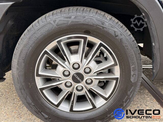 Iveco Daily 35S16V 2.3L 160KS | L2H2 W3520 | Ručni menjač | Adaptivni tempomat | Kamera | Aplikacija Iveco Daily 35S16V 2.3L 160pk | L2H2 W3520 | Handgesc...