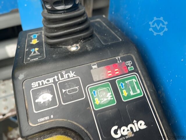 Τραπέζι ανύψωσης ψαλιδιού Genie GS-2032 (8 m)