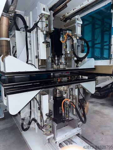 מרכז עיבוד מעבר Weeke BHX 500