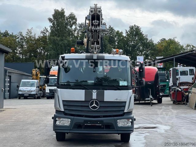 Truck mounted crane MERCEDES-BENZ Atego 1223 4x2 Böcker-Dachdeckerkran