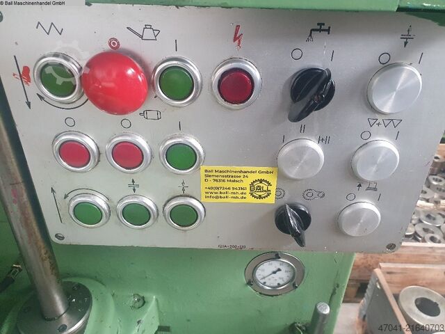 Stroj za oblikovanje zobnikov LORENZ SN 5