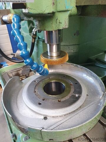 Stroj za oblikovanje zobnikov LORENZ SN 5