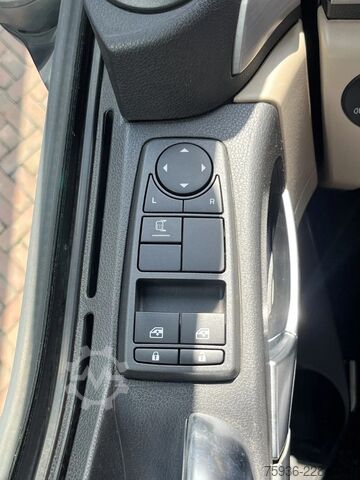 汽车运输货车 DAF LF 230 5 Car Veldhuizen Autotransporter Euro 6 ...