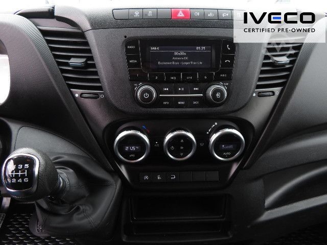 Box van IVECO Daily 35C16 Koffer/LBW Klima, Zwillingsreifen