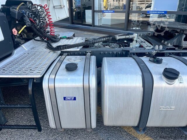 Standard tractor unit DAF XF 480 FT