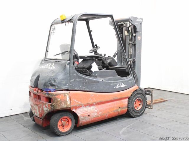รถโฟล์คลิฟท์ไฟฟ้า 4 ล้อ Linde E 25-02  336