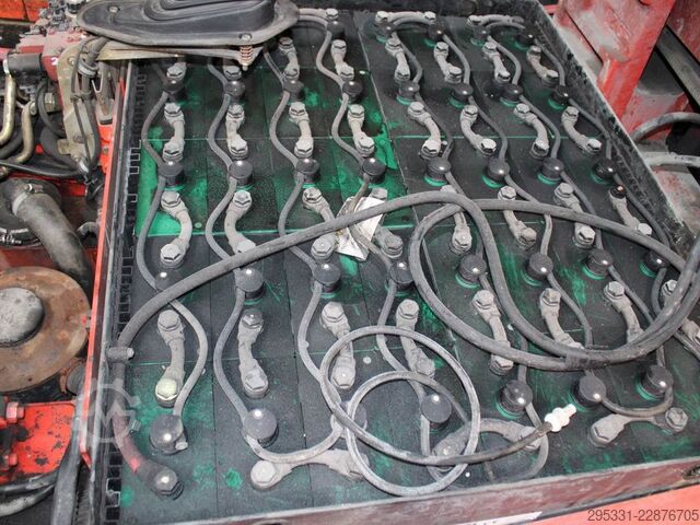 รถโฟล์คลิฟท์ไฟฟ้า 4 ล้อ Linde E 25-02  336