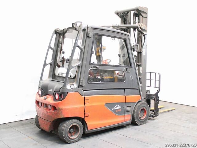 รถโฟล์คลิฟท์ไฟฟ้า 4 ล้อ Linde E 30 L-01  387