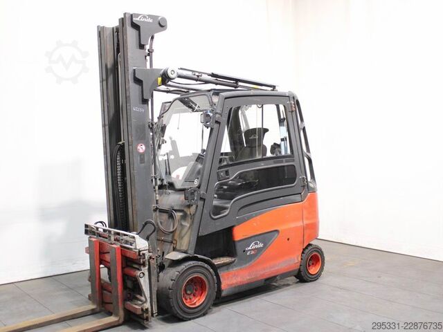 รถโฟล์คลิฟท์ไฟฟ้า 4 ล้อ Linde E 30 HL