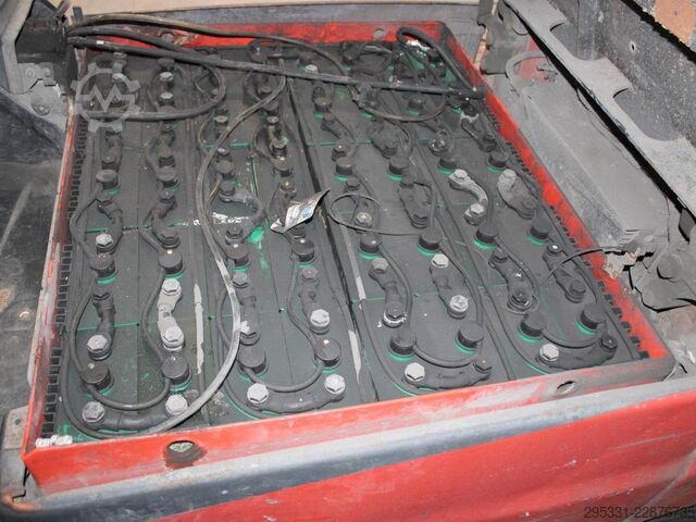 รถโฟล์คลิฟท์ไฟฟ้า 4 ล้อ Linde E 30 HL
