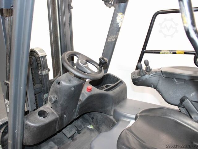 Электрический 4-х колесный вилочный погрузчик Linde E 20 PL-02 386