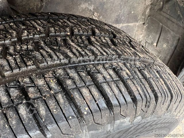 Pritschenwagen PEUGEOT Boxer DoKa Pritsche HDi 130 4x2