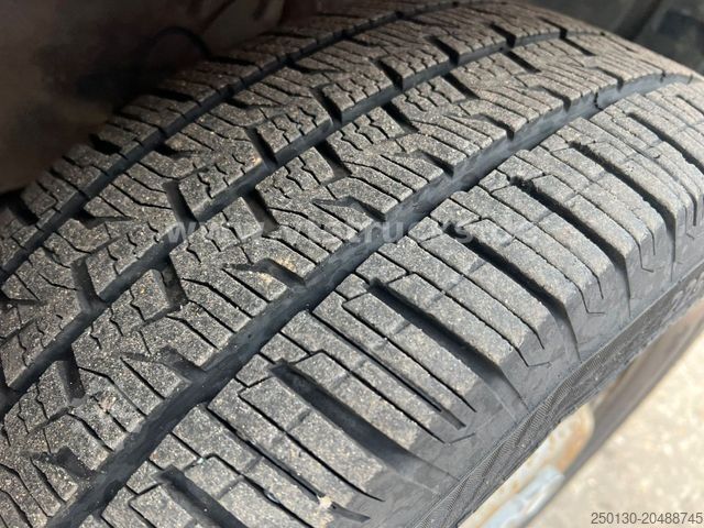 Pritschenwagen PEUGEOT Boxer DoKa Pritsche HDi 130 4x2