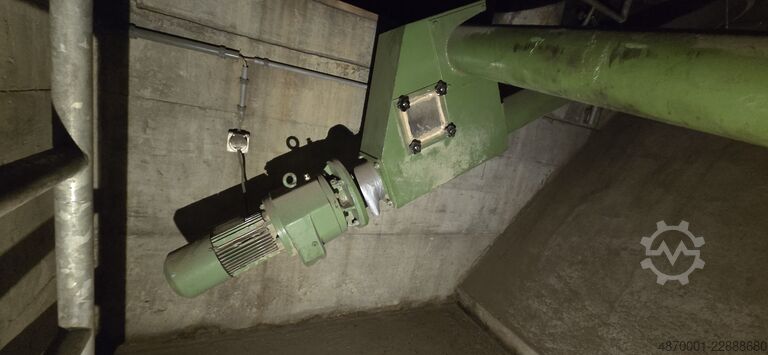 Impianto di estrazione da silo con coclea di trasporto Silo-Austragungsanlage mit Förderschneck 