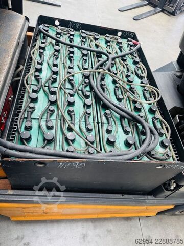 Ashensor elektrik me 4 rrota Still R60-25 Triplex Batterie 70%