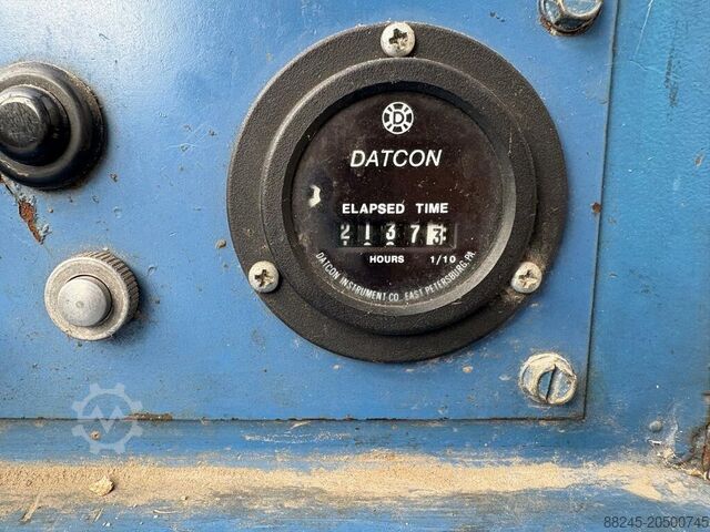 VS-22503 מלגזה חשמלית Blue Giant 3700 מ"מ BLUE GIANT LT144 W30