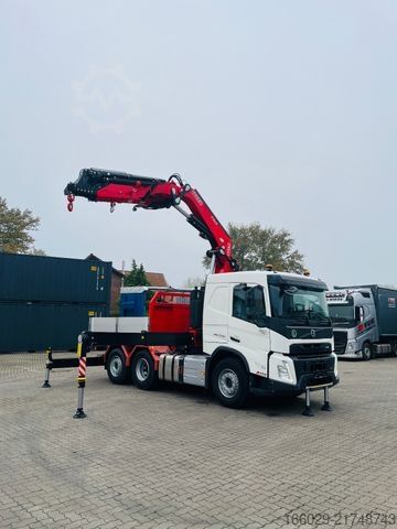Грузовой автомобиль большой грузоподъёмности VOLVO FMX 540 6x2 mit Kran Fassi F545.2.28